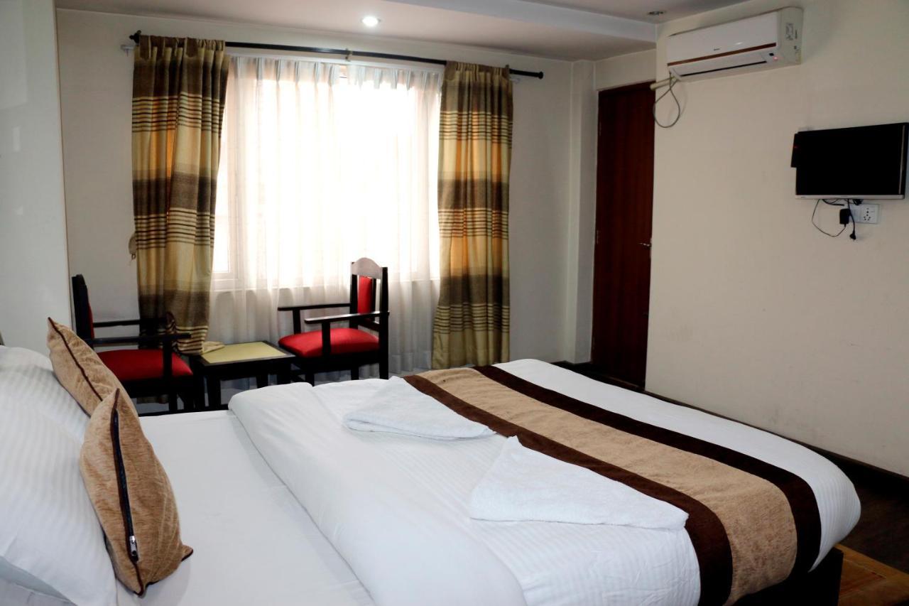 Alpine Hotel & Apartment Kathmandu Ngoại thất bức ảnh
